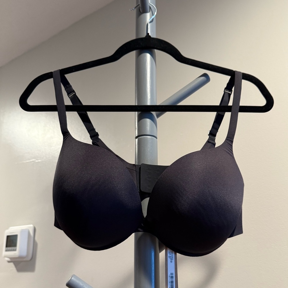 SKIMS- Ultimate Plunge Push-Up Bra